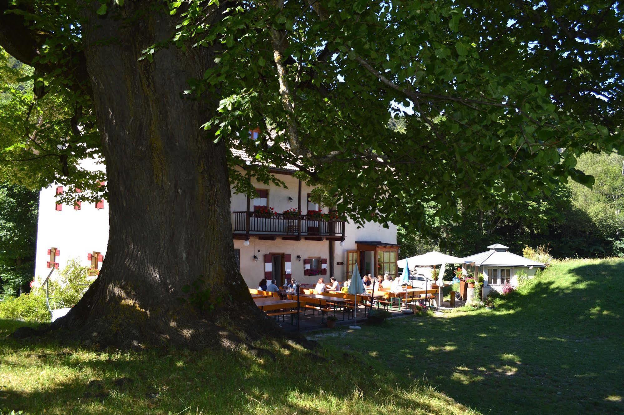 Hotel Zur Kirche Magre all' Adige 외부 사진